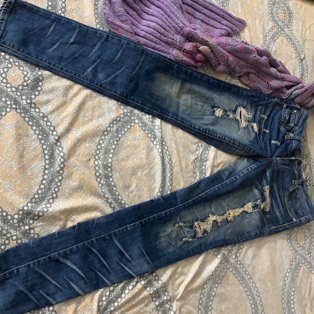 Ripped jeans
